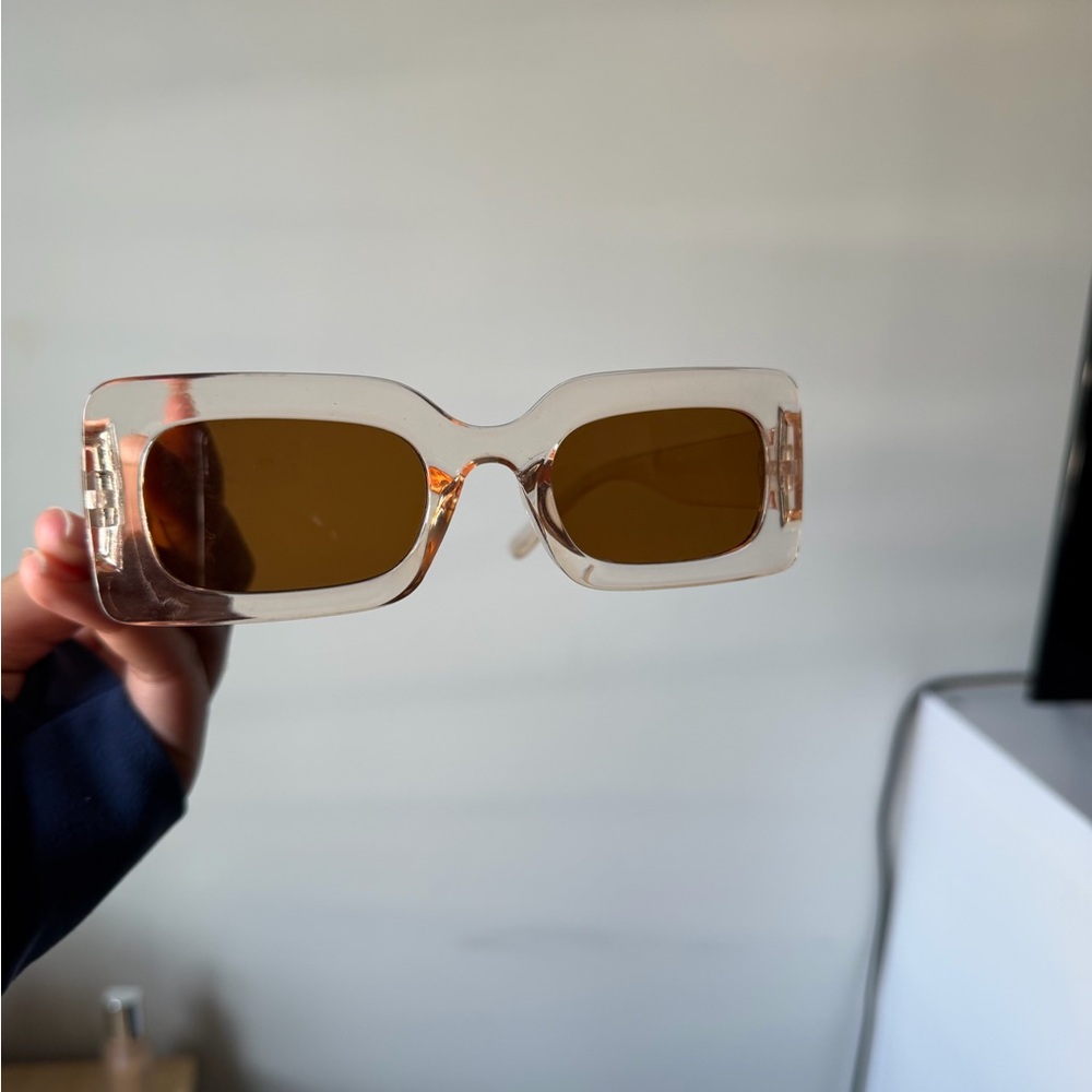 Stylish Rectangular Sunglasses - Brown and Blue - Picture 4 of 5